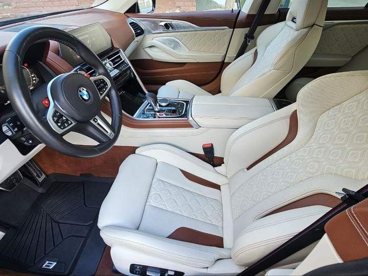 BMW M — interiorul complet